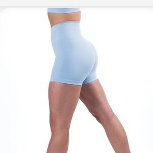 Alphalete amplify shorts - Ice Blue